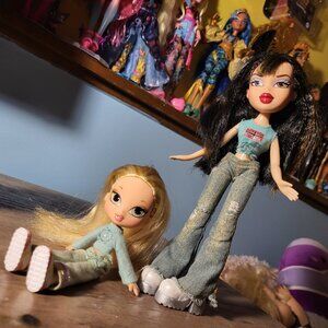 Bratz 2001 Dolls Lot Of 2, Bratz Kidz Cloe, Hippie Chic Jade